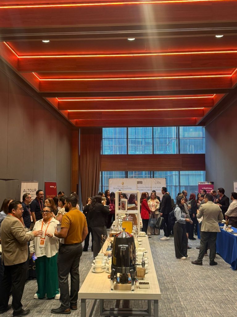 btf mty 6 networking floor