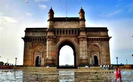 gateway of india