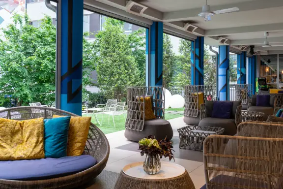 nyxmilan patio3 2019