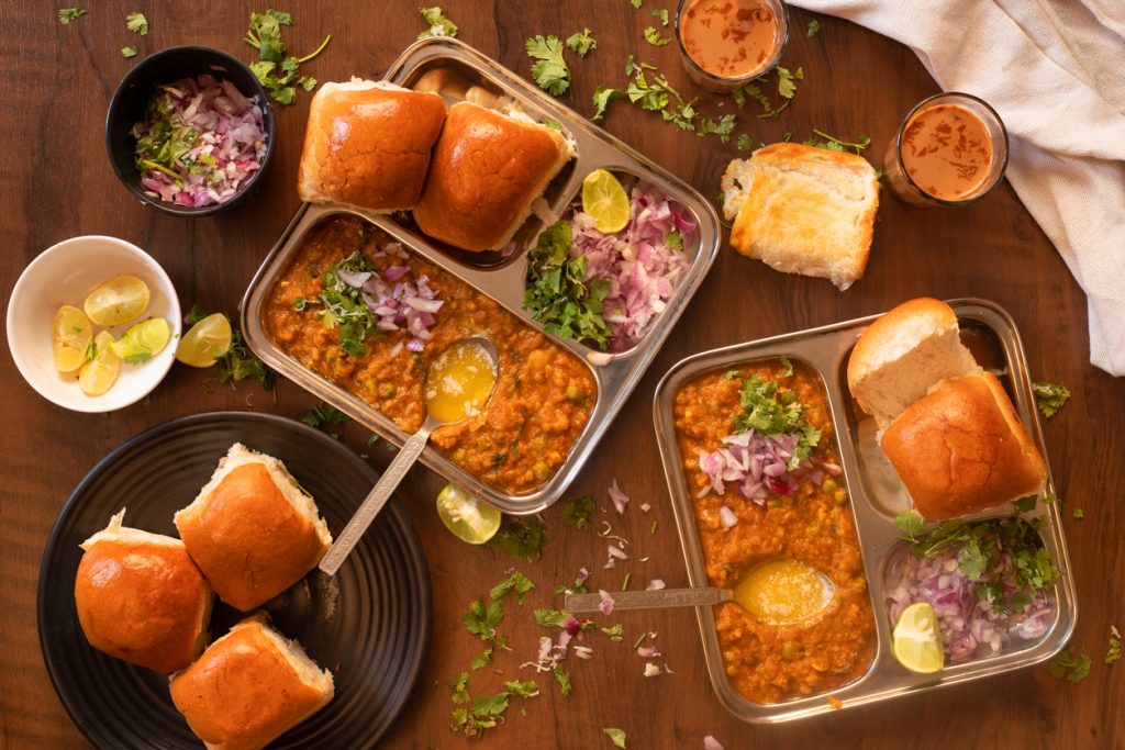pav bhaji, indian street food, bharuch, gujarat, india
