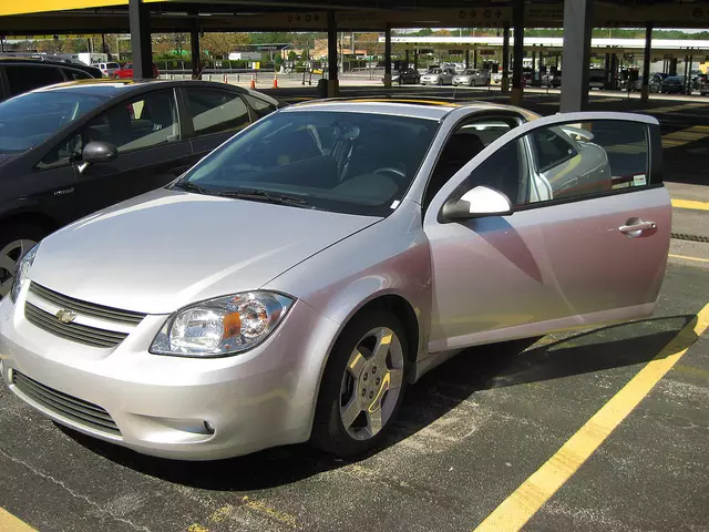 Car Excise Taxes Bad for Business Travelers, Economy